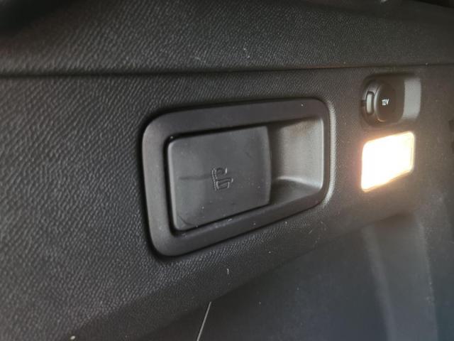 Peugeot 3008 image 2