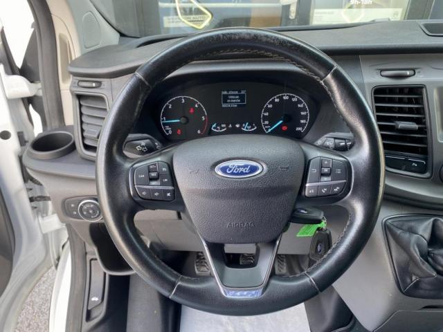 Ford Transit Custom image 6