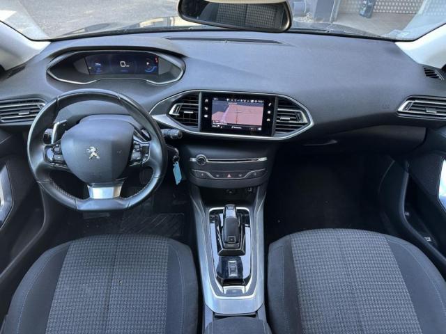 Peugeot 308 image 1