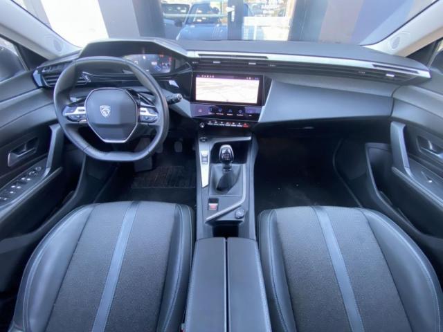 Peugeot 308 image 2