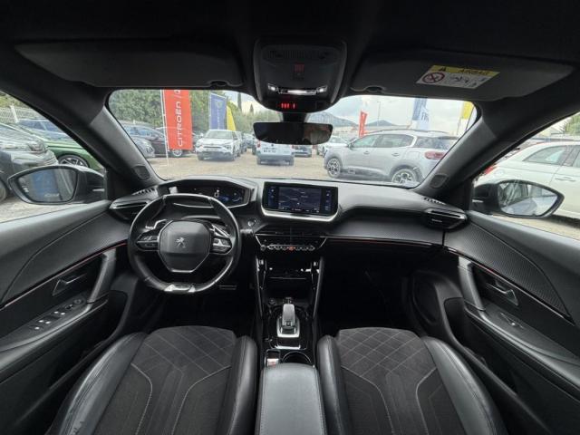 Peugeot 2008 image 3