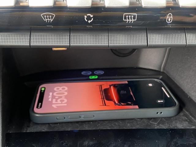 Peugeot 3008 image 2