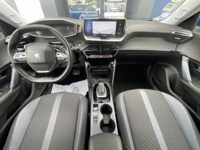 Peugeot 2008 image 8