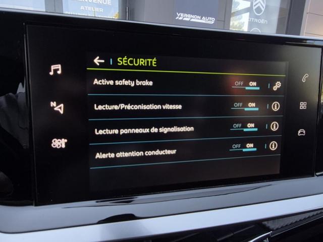 Peugeot E-208 image 1