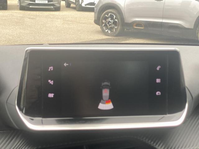 Peugeot 208 image 8