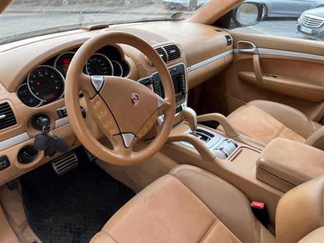 Porsche Cayenne image 3