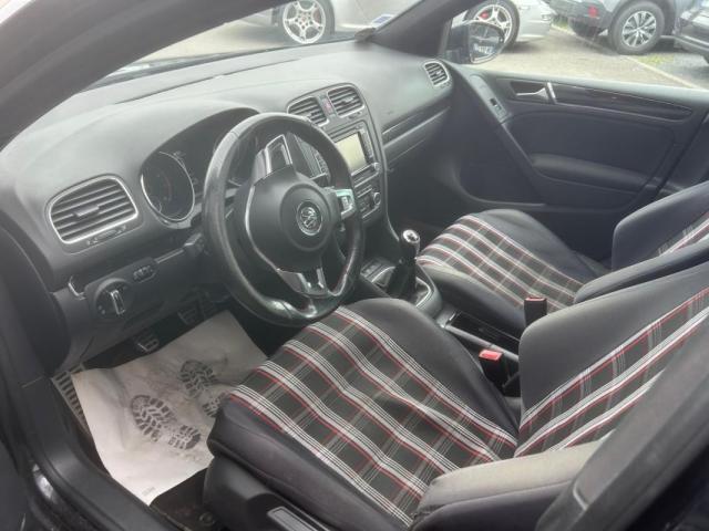 Volkswagen Golf image 6