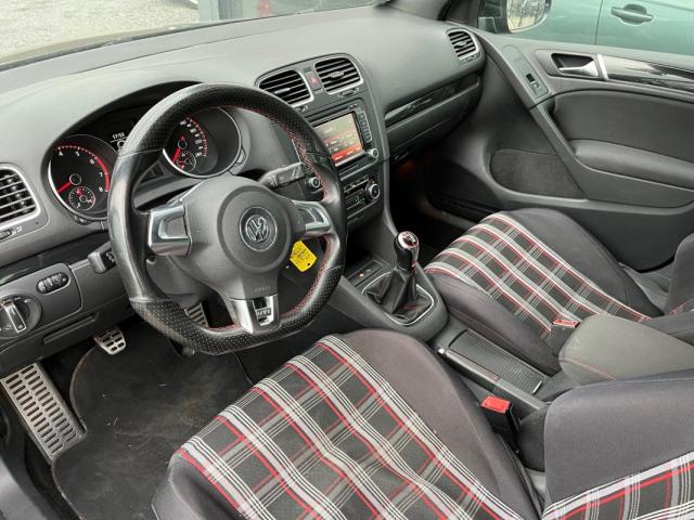 Volkswagen Golf image 7