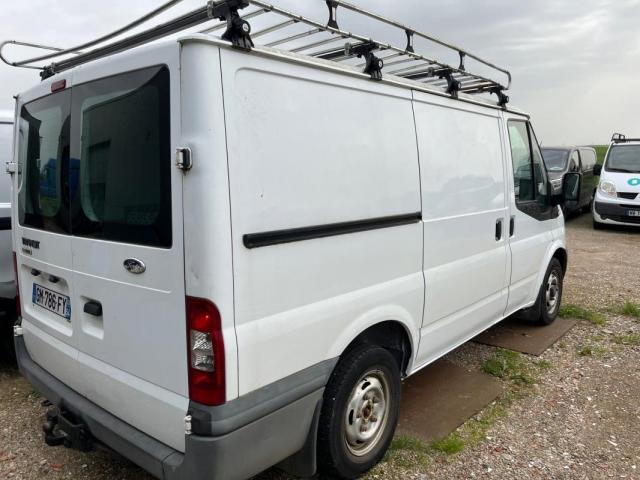 Ford Transit image 4