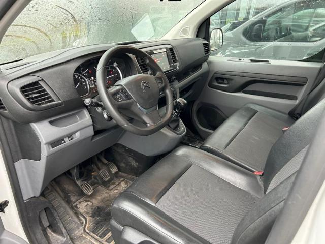 Citroen Jumpy image 2