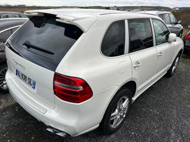 Porsche Cayenne image 7