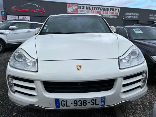 Porsche Cayenne image 3