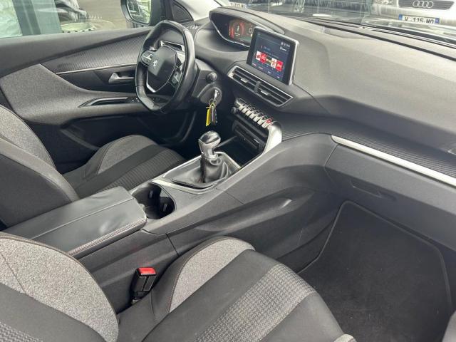 Peugeot 3008 image 8