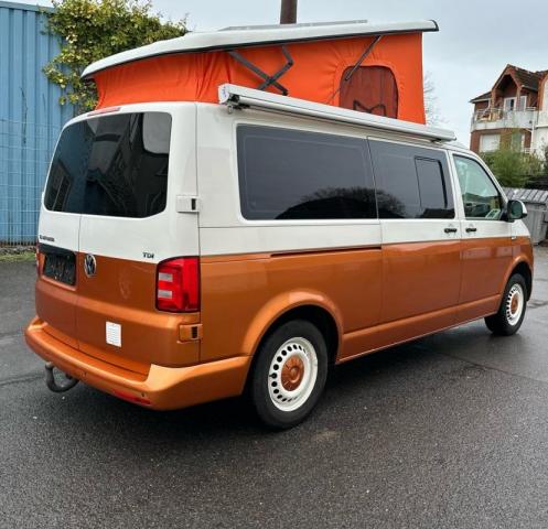 Volkswagen Transporter image 2