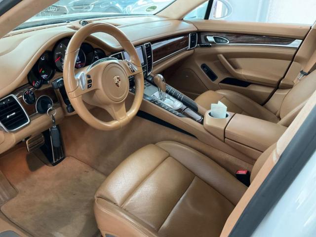 Porsche Panamera image 1