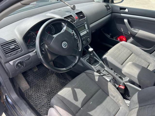Volkswagen Golf image 3