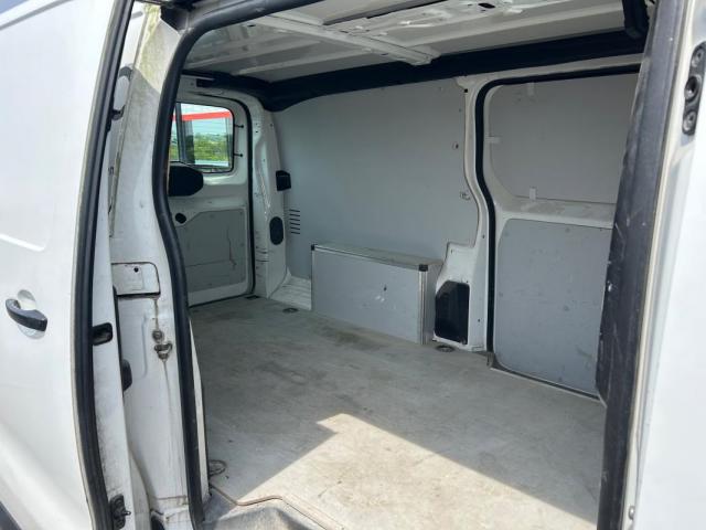 Citroen Jumpy image 7