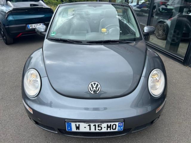 Volkswagen New Beetle image 8