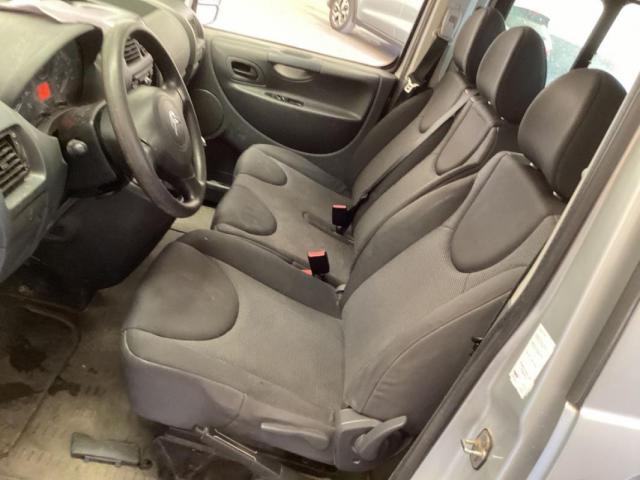 Citroen Jumpy image 9