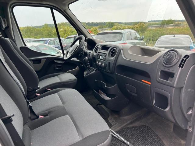 Renault Master image 6