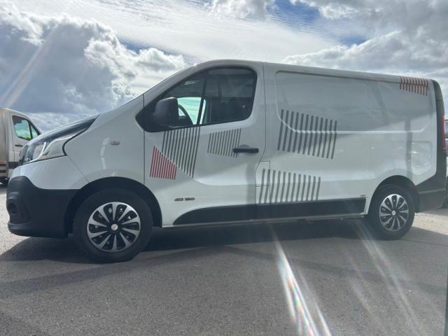 Renault Trafic image 4