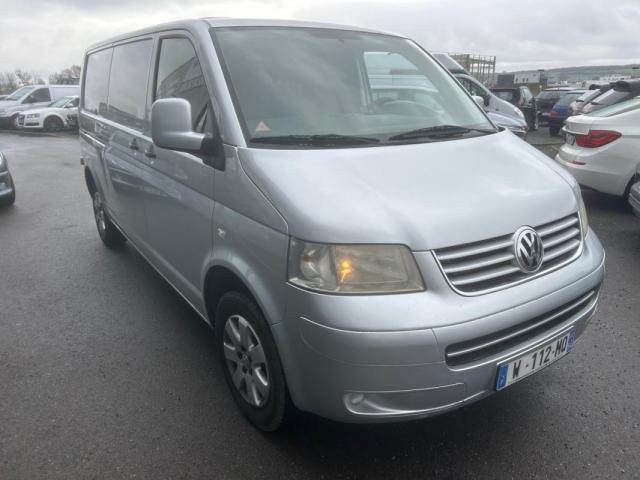 Volkswagen Transporter image 2