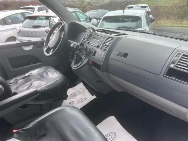 Volkswagen Transporter image 3