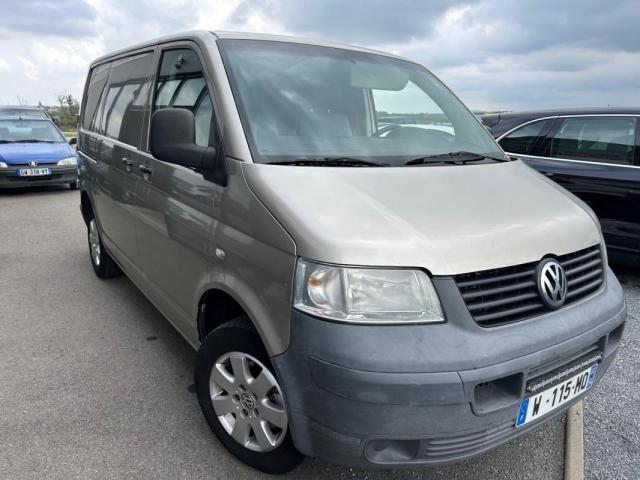 Volkswagen Transporter image 2