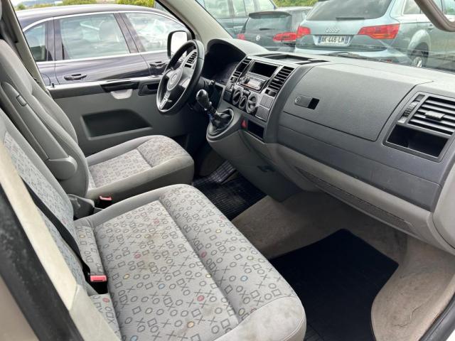 Volkswagen Transporter image 5