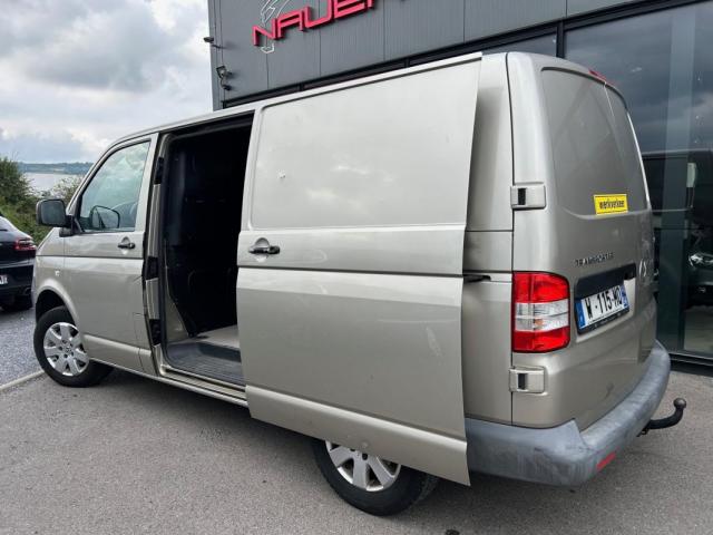 Volkswagen Transporter image 8
