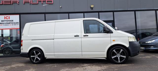 Volkswagen Transporter image 8