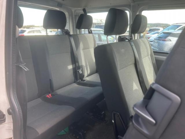 Volkswagen Transporter image 2