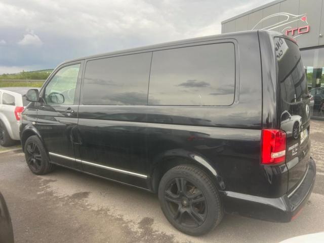 Volkswagen Multivan image 2