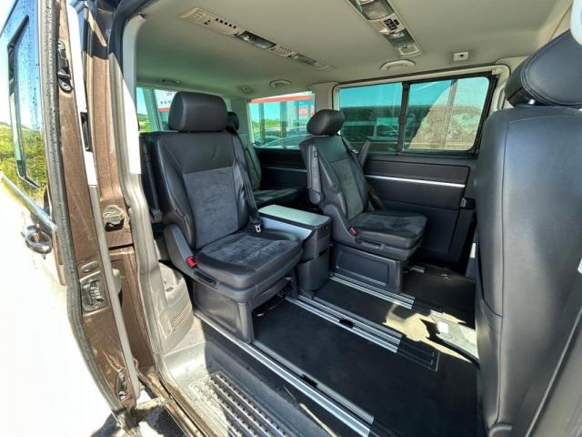 Volkswagen Multivan image 7