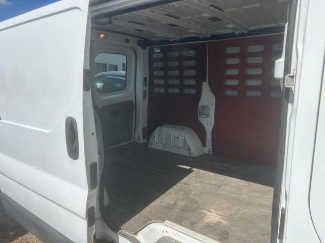 Renault Trafic image 7