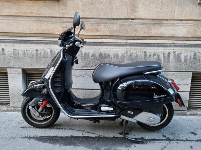 Vespa Gts 125 image 2