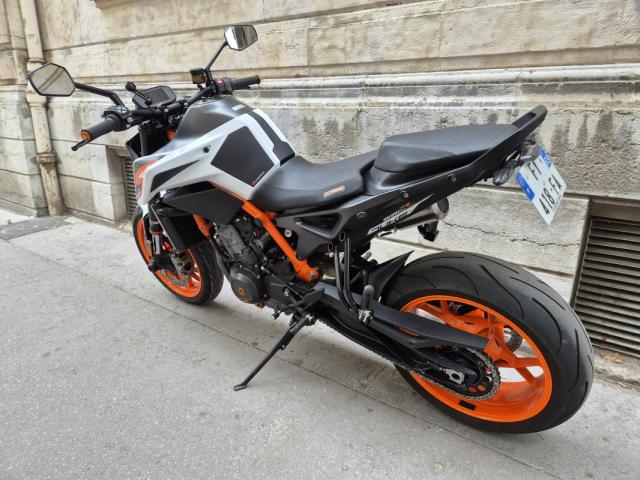Ktm Duke 890 R image 2