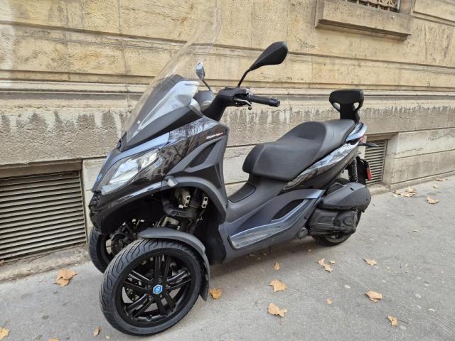 Piaggio Mp3 300 Hpe image 1