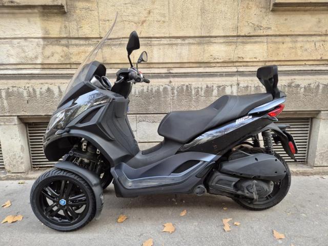Piaggio Mp3 300 Hpe image 4