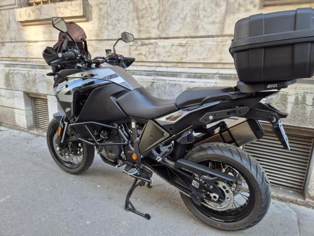 Ktm 1290 Adventure image 3