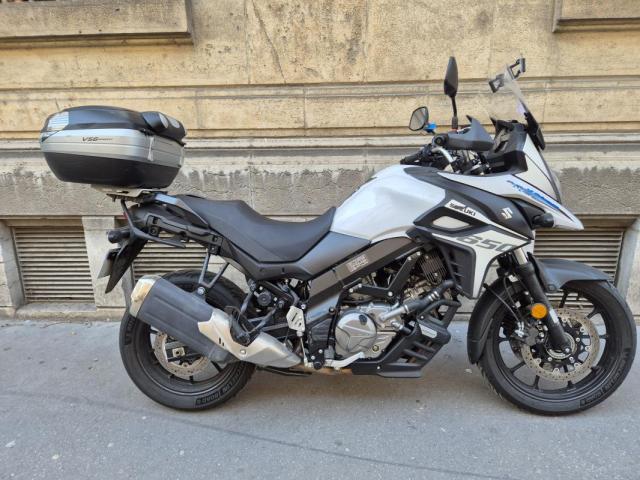 Suzuki V-Strom image 3