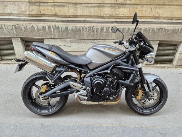 Triumph Street Triple R image 4