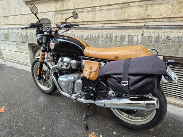 Royal Enfield Interceptor image 7