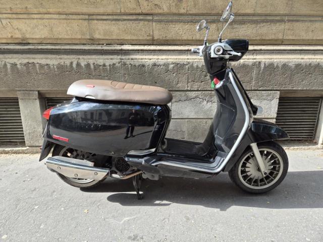 V125 Special image 3
