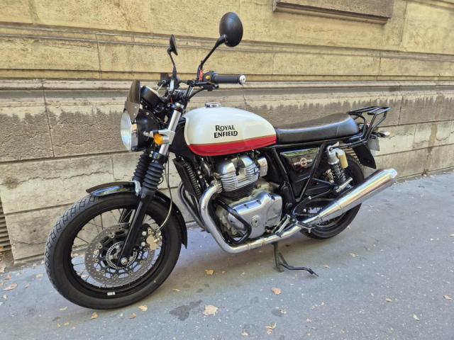Royal Enfield Interceptor image 4