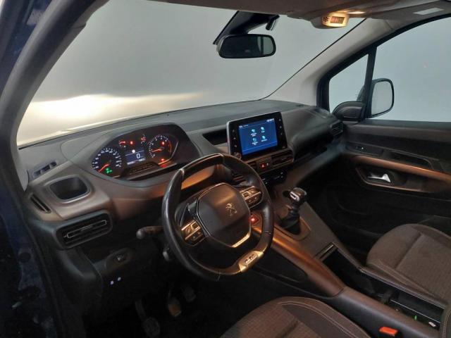 Peugeot Rifter image 9