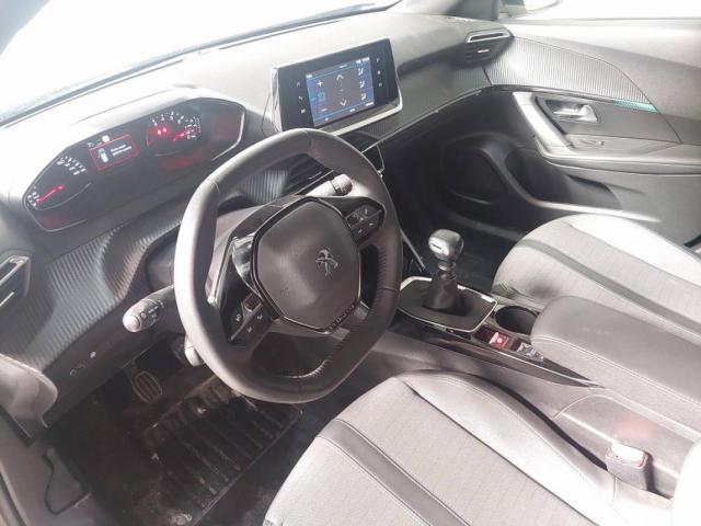Peugeot 2008 image 9