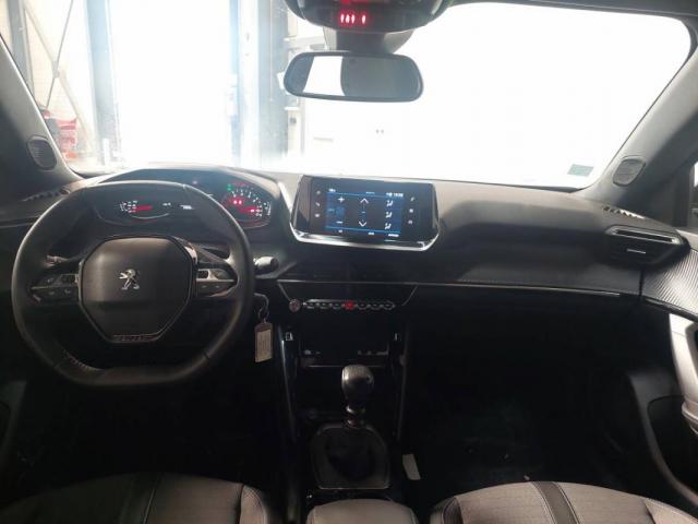 Peugeot 2008 image 6