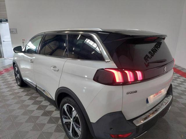 Peugeot 5008 image 8