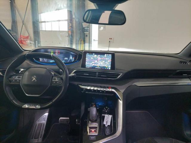 Peugeot 5008 image 2
